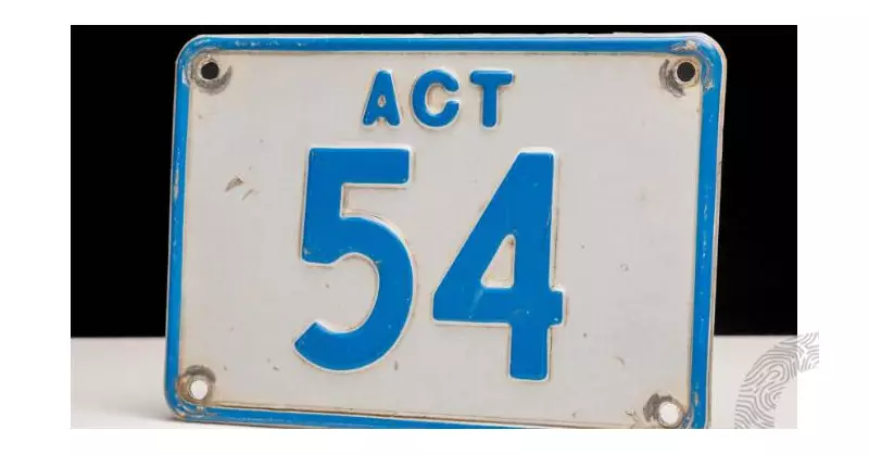 ACT '54' licence plates sell for $181,000 in record-breaking Canberra auction