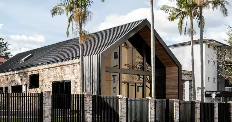 Luxury Wollongong Hideaway: High-Spec Coastal Living on Prized 702sqm Block