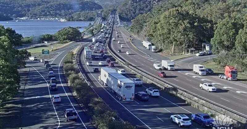 M1 Pacific Motorway Chaos: Truck Breakdown Sparks Major Delays for Newcastle Commuters