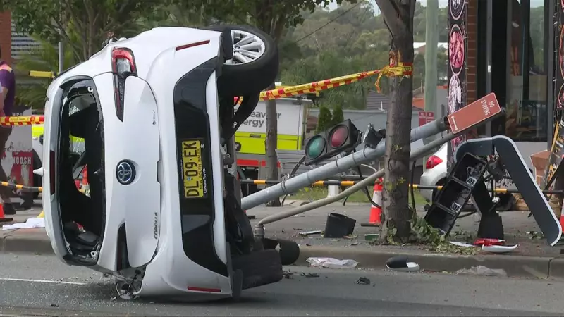 Man dies in crash with roadworks truck on Melbourne freeway