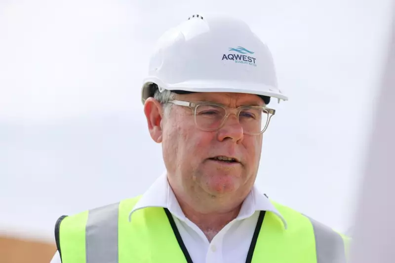 Minister Watt pressures industry and Coalition on environmental reforms