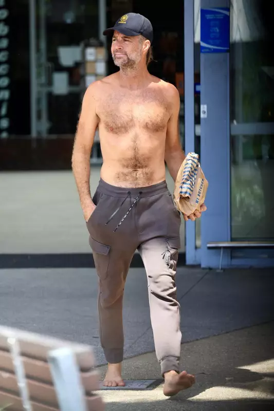 Pete Evans Spotted Shirtless Again After Selling $3.6M Wellness Retreat