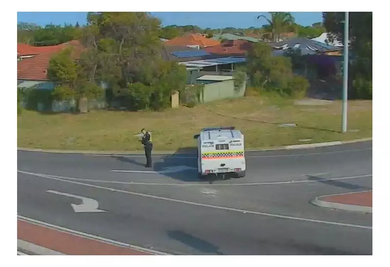Serious Crash Closes Ennis Avenue in Warnbro, Perth Traffic Disrupted