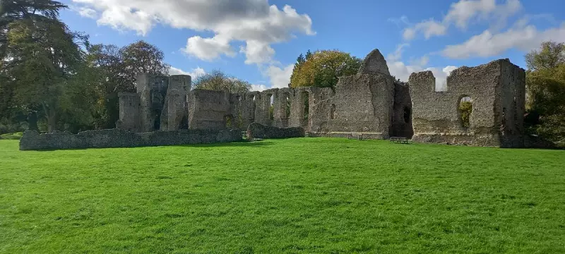 Bishop's Waltham: An English Town Where Romans, Vikings and Napoleon's Admiral Met