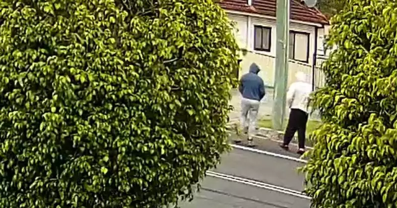 Daylight Armed Robbery in Unanderra: Man Threatened with Knife, Jewellery Stolen