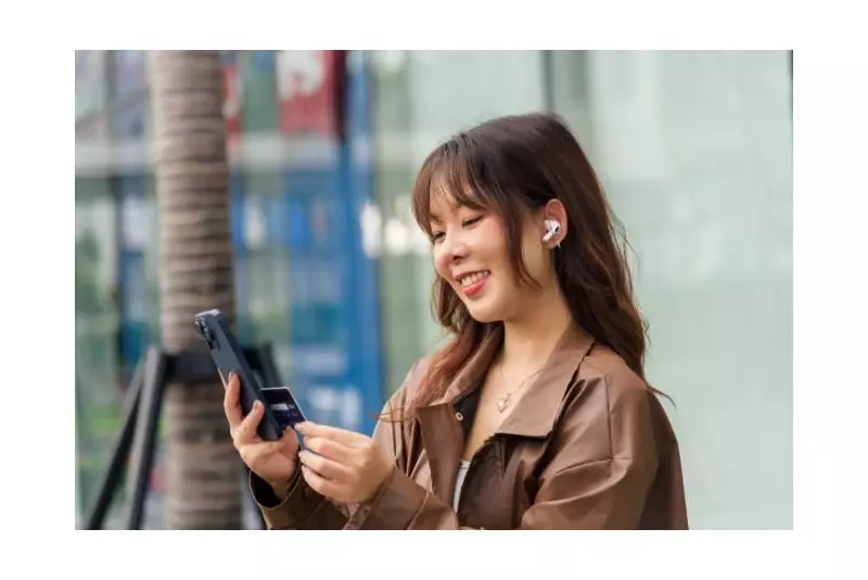 December Escapes: From African Safaris to Asian Island Adventures for Aussies