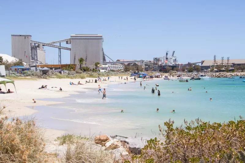 Geraldton Braces for Scorching 43C Christmas Day, Nearing Record Heat