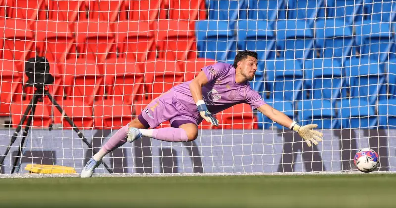 Jets' costly error hands Melbourne City fifth straight Newcastle win in scorching heat