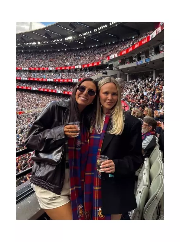 Jules Neale's Feud with Friend Tess Crosley: New Details Emerge