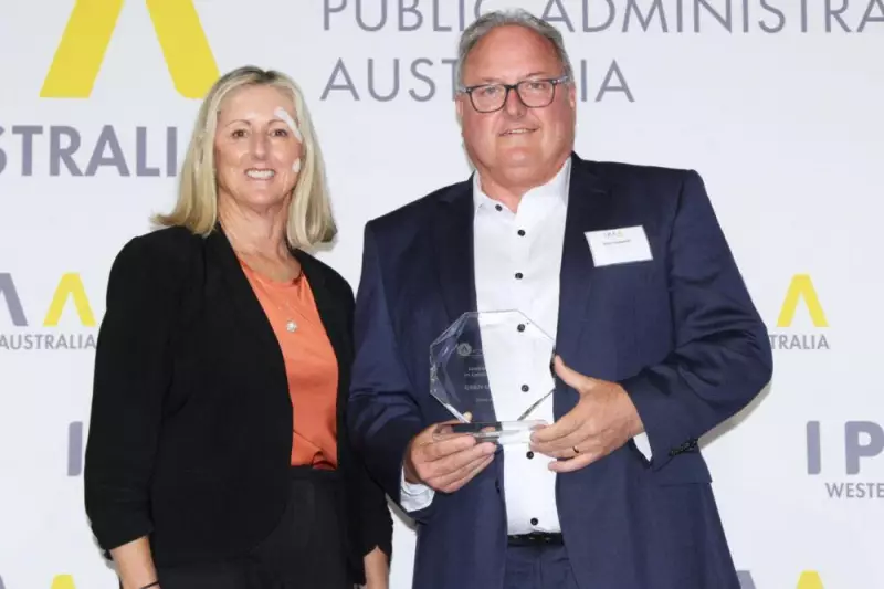 Shire of Murray CEO Dean Unsworth Honoured as 2025 Local Government Leader of the Year