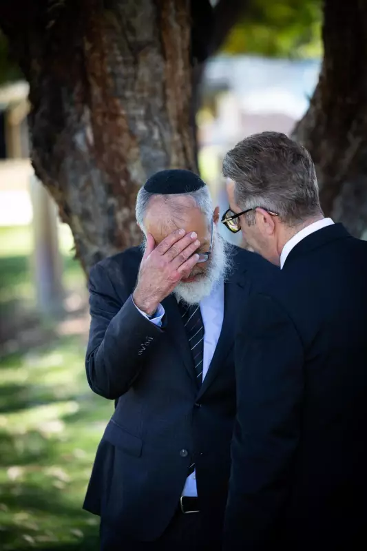 Stirling Leaders Unite with Jewish Community After Bondi Attack, Boost Security