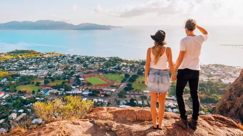 Townsville's Tourism Boom: Visitors Swap Quick Trips for Extended Stays