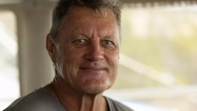 Tributes flow for Cairns diving pioneer Ian 'Macca' McRae after reef exploration death
