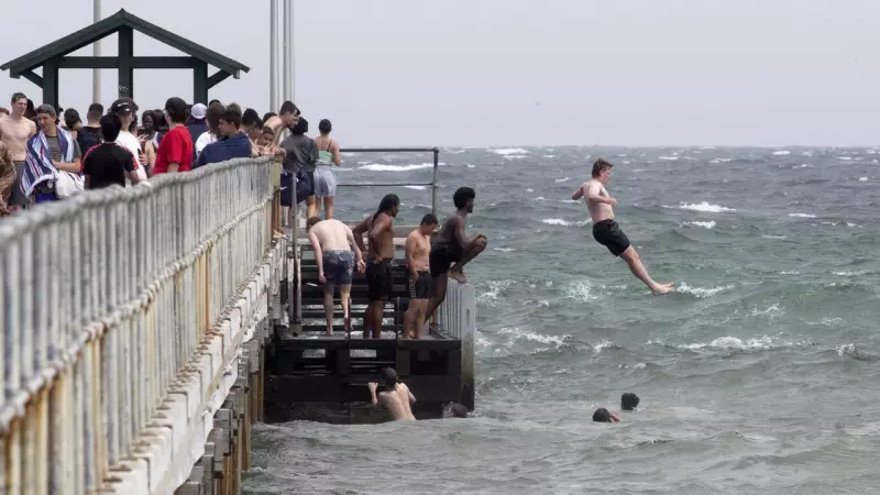 Two 15-year-olds released after Mordialloc beach assault investigation