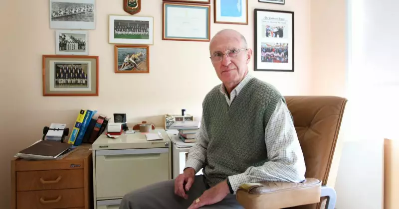 Vale Robin Poke AM: Rowing legend, Olympic stalwart and beloved Canberra grandfather dies