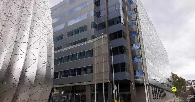 Aviation House Hits Market After Neighbour's $305M Sale in Phillip