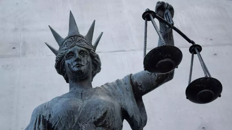 Cairns judge rules police search unlawful over stale cannabis smell