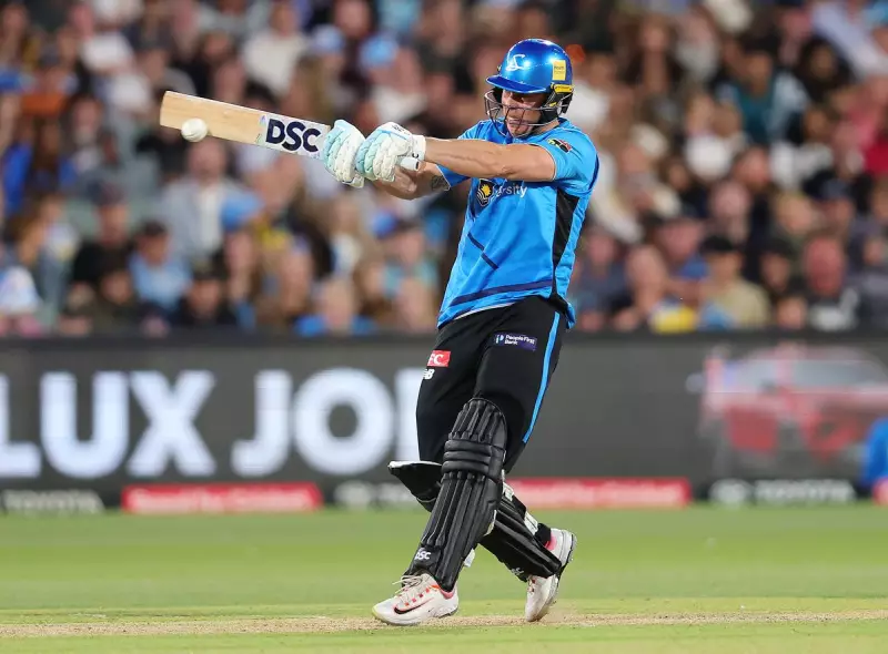 Chris Lynn Makes BBL History: First to 4000 Runs in Strikers' Victory