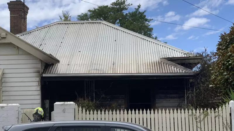 Hero neighbour saves elderly woman from Geelong house fire