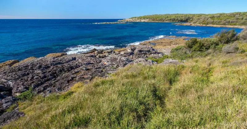 Man, 50s, dies after being pulled from water at Lobster Bay near Currarong