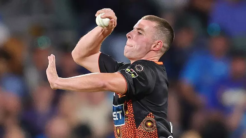 Marsh's 88 Powers Scorchers to 32-Run BBL Win Over Strikers Despite Carey's 71
