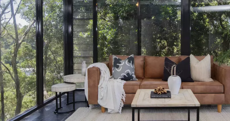 Merewether Family Sanctuary: Spacious Home with Natural Serenity Near Newcastle