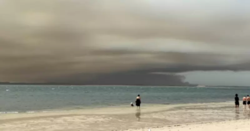Newcastle Shrouded in Smoke as Port Stephens Bushfires Continue to Burn