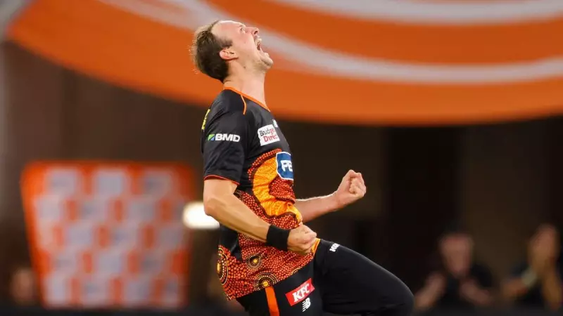 Paris Inspires Perth Scorchers to 33-Run BBL Victory Over Adelaide Strikers