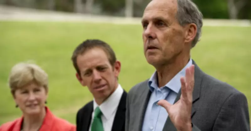 Political Maturity Praised: Greens-Liberals Dialogue Sparks Debate