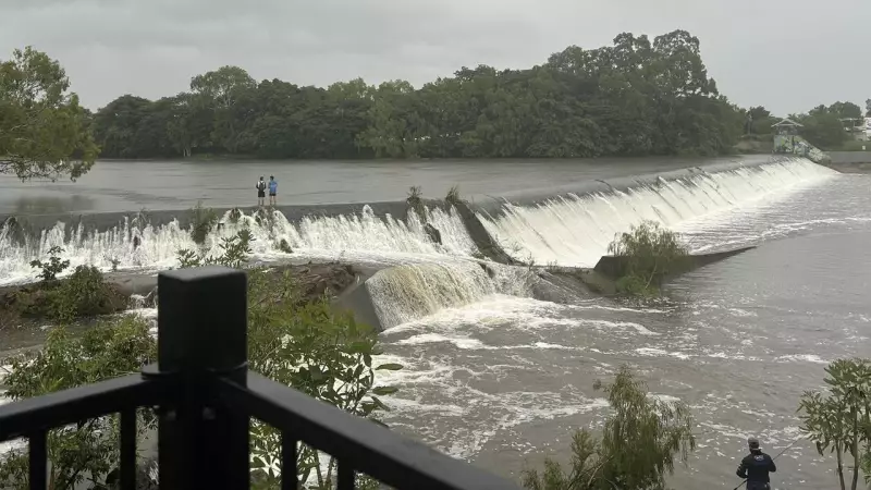 Ross River Dam Nears Full Capacity, Flood Alert Issued for Townsville