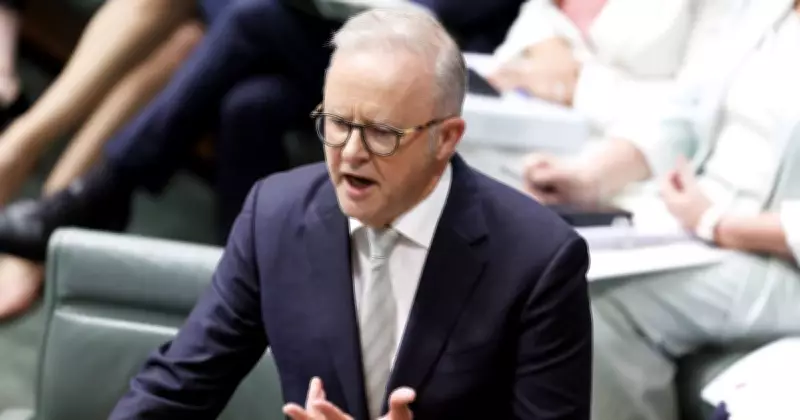 Albanese busca votantes regionales mientras la coalición enfrenta caos interno