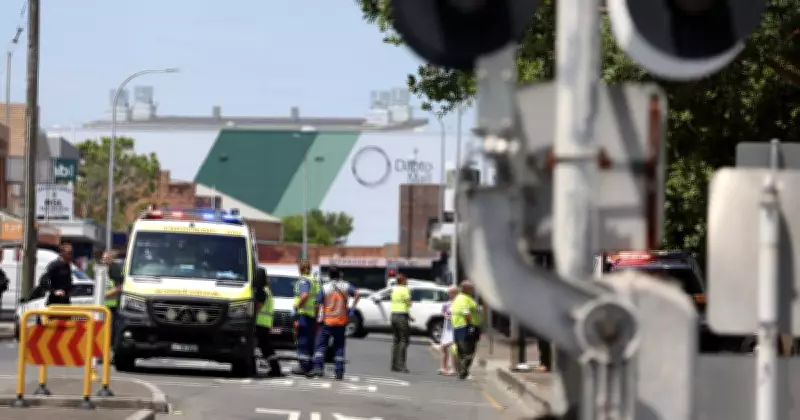 Australia Post Rider Hospitalised After Dapto Intersection Collision