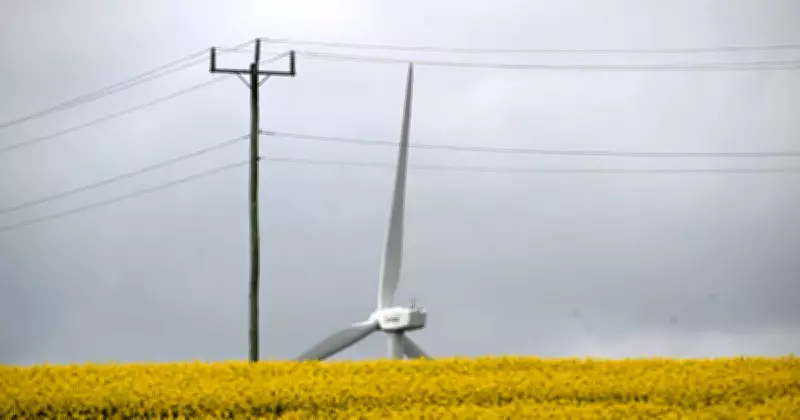 Australia's Energy Costs and Renewables Debate Intensifies Amid Economic Pressures