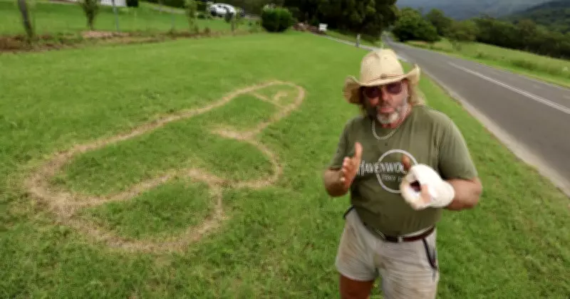 Jamberoo Builder Turns Offensive Lawn Graffiti into Creative Competition