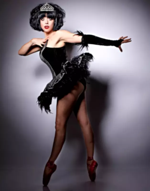 Meow Meow's The Red Shoes Premieres at Perth Festival with Black Swan State Theatre