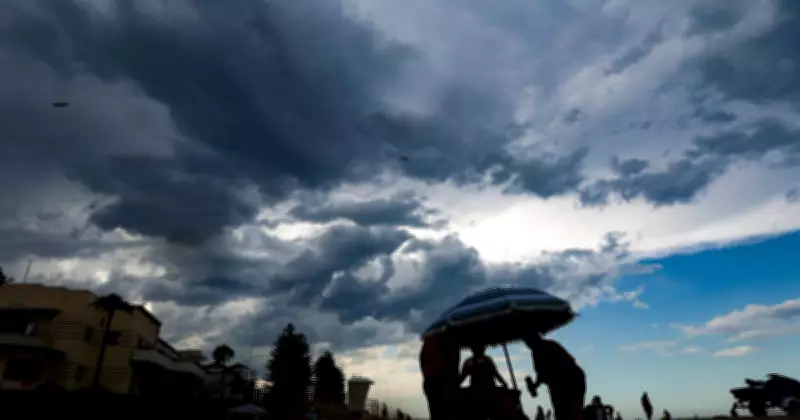 Severe Thunderstorm Warning Issued for Illawarra: Heavy Rain, Hail, Damaging Winds