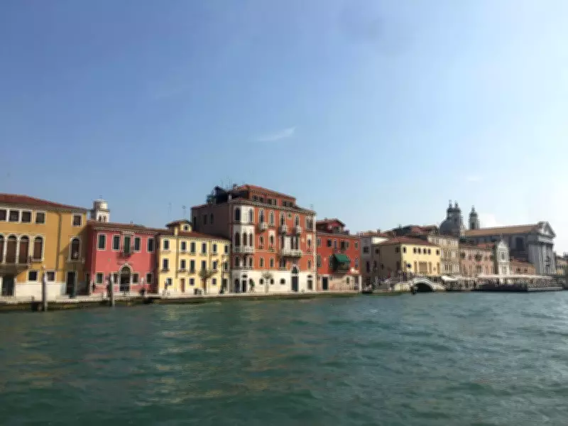 Souvenirs & Keepsakes: A Backpacker's Dawn Adventure in Venice