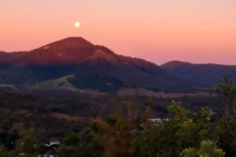 Zenith Minerals Confirms High-Grade Gold at Historic Queensland Mine Site