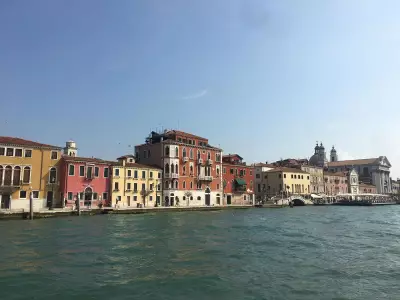 Souvenirs & Keepsakes: A Backpacker's Dawn Adventure in Venice
