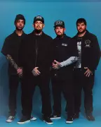 Good Charlotte Kicks Off World Tour in Perth with Fremantle Golf Club Visit