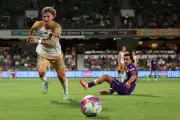 Perth Glory Suffer Demoralising 3-1 Defeat to A-League Leaders Newcastle Jets