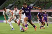 Perth Glory's Sam Sutton Prepares for Brisbane Roar's Aggressive Tactics