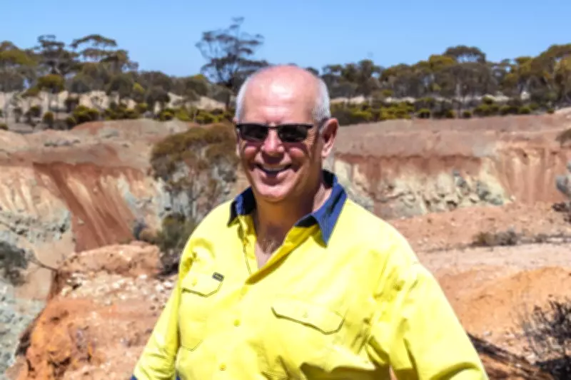 Auric Mining's Munda Pit Exceeds Gold Forecasts, Secures Premium Sales Price