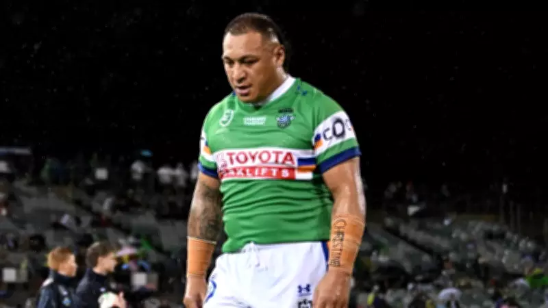 Bulldogs Triumph Over Raiders 14-10 in Wet Canberra Clash