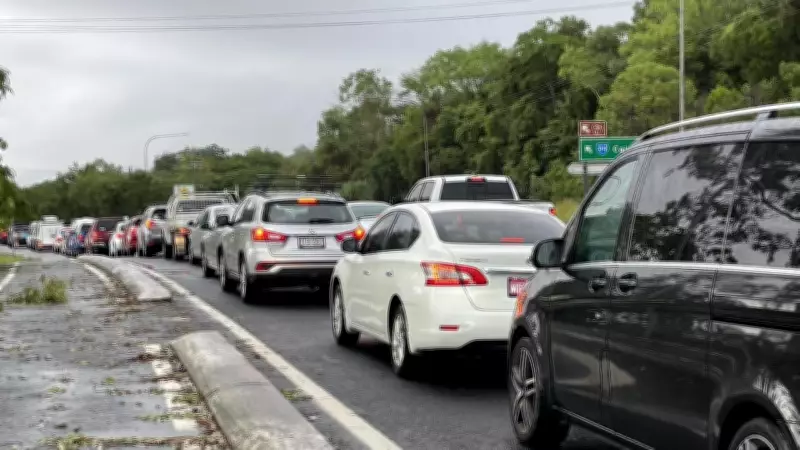Cairns Road Upgrade Delays Spark Commuter Frustration and Honking Protests