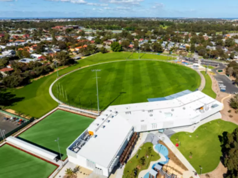 East Fremantle Football Club Proposes Fence for WAFL Games at Community Park