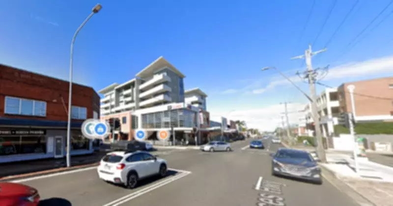 Elderly Woman Scammed in Fairy Meadow Car Park, Police Warn of Statewide Pattern