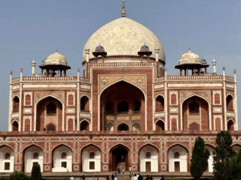 Exploring Humayun's Tomb: A First Day in New Delhi's Golden Triangle