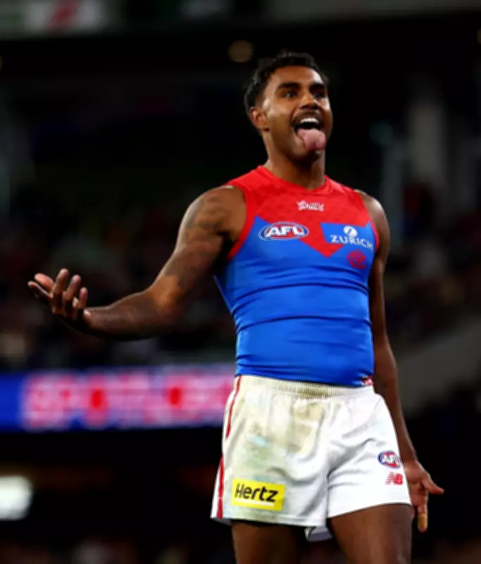 Fremantle Dockers Advised to Use Dual Tag on Melbourne's Kozzy Pickett