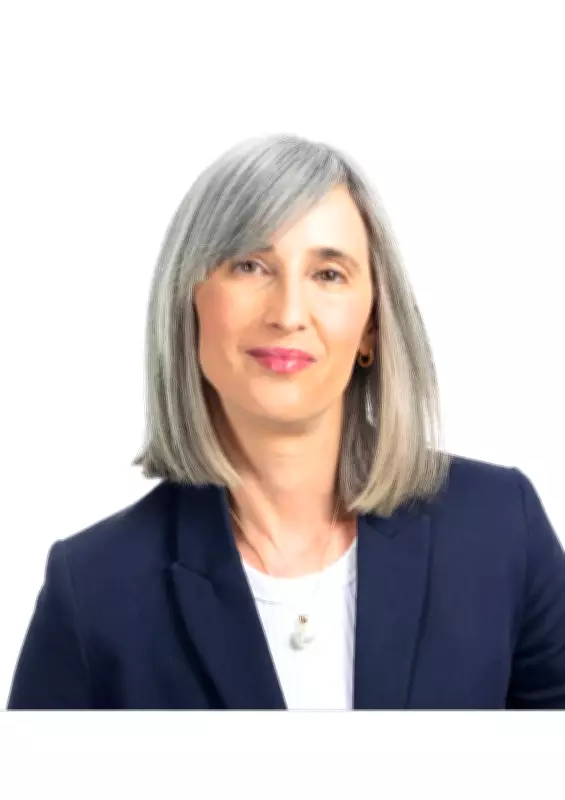 Leonie Browner Elected Nedlands Mayor in Landslide Victory, Heralding New Era